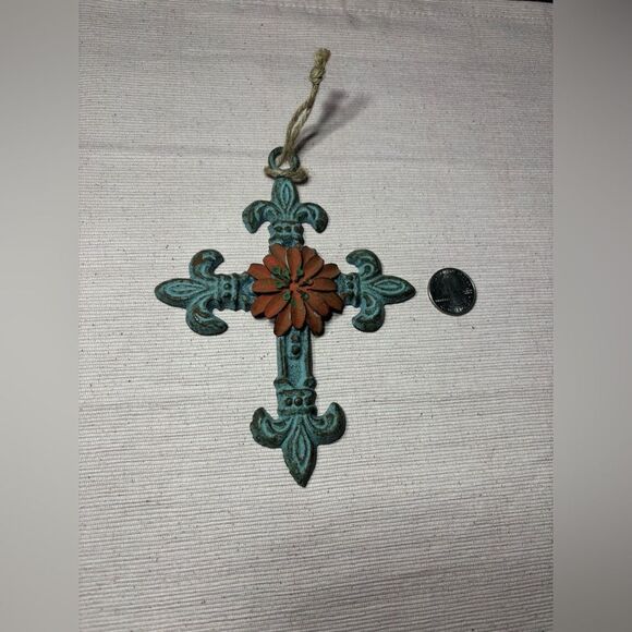 Elegant Cross Home Wall Decor EPC See photos for size references! - Picture 3 of 5